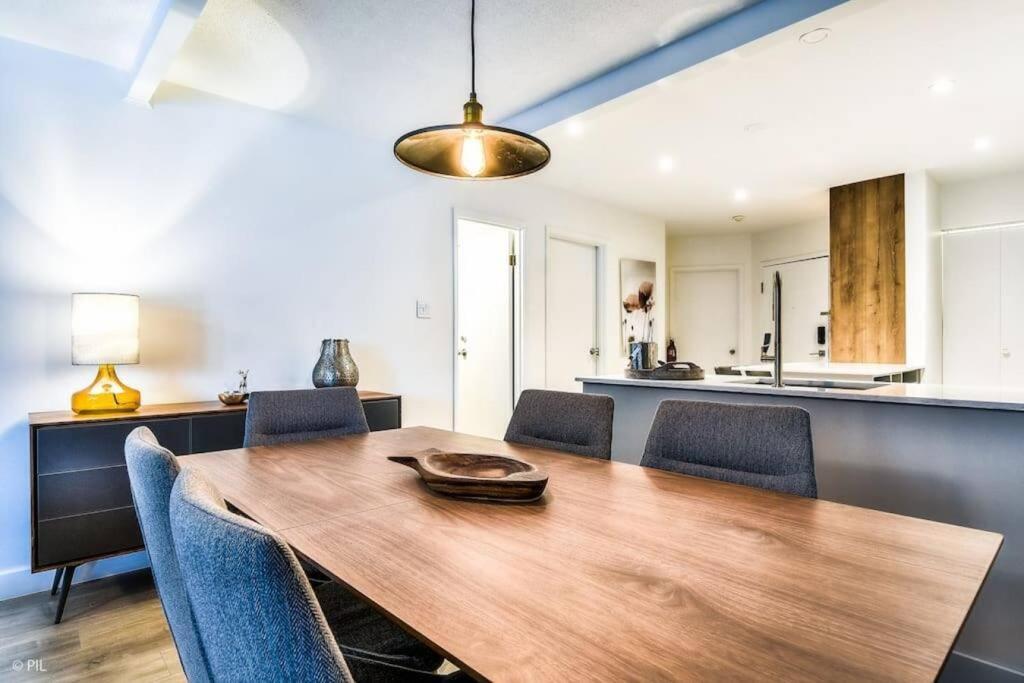 Chic Mt-Tremblant Condo With View On The Lake By Denstays Mont-Tremblant Dış mekan fotoğraf
